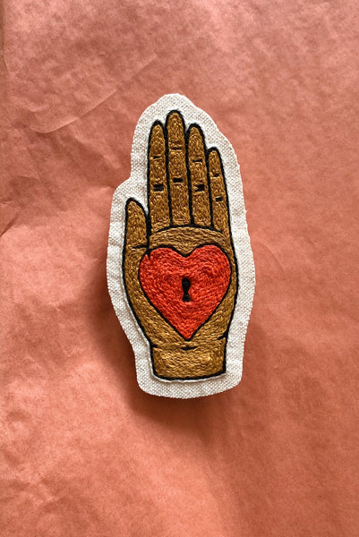 Milagro Hand ~ Corazón